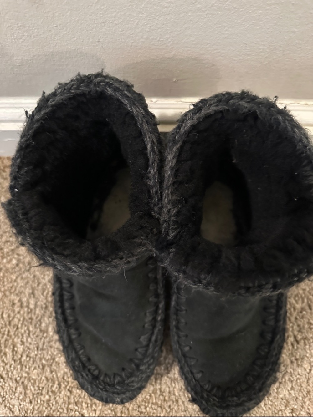 Women’s MOU Black Shearling Trim Moccasin Boot - Picture 4 of 5